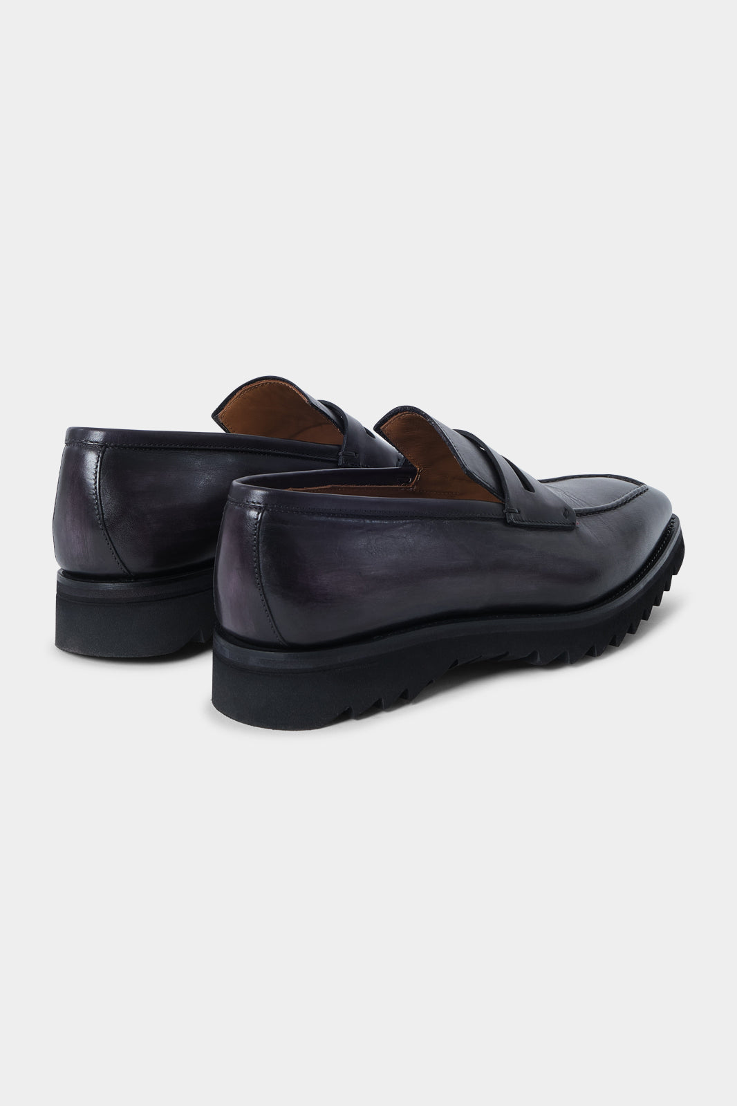 Patinated leather moccasins with notched sole - Gray