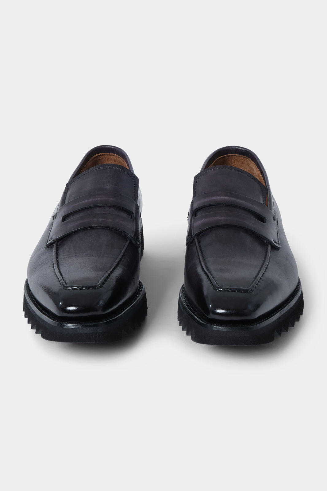 Patinated leather moccasins with notched sole - Gray