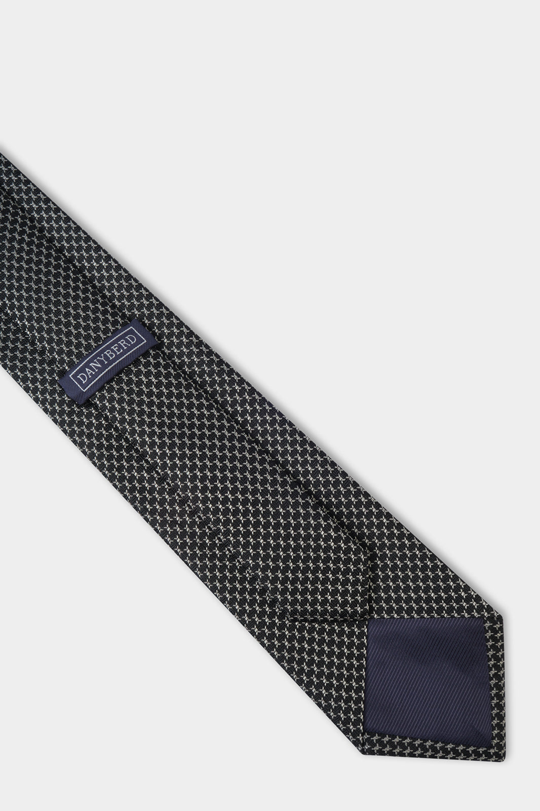 100% silk tie - Black with white pattern