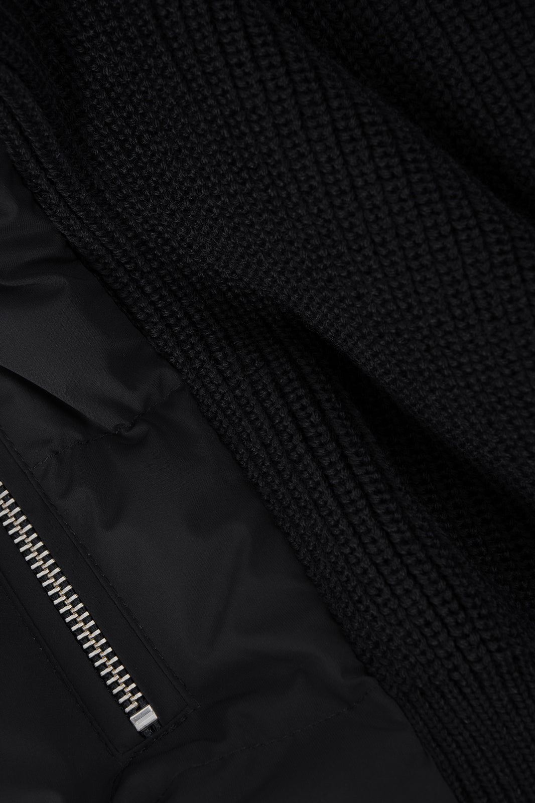 Two-material zipped jacket - Black