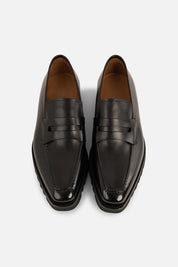 Patinated leather moccasins with notched sole - Black