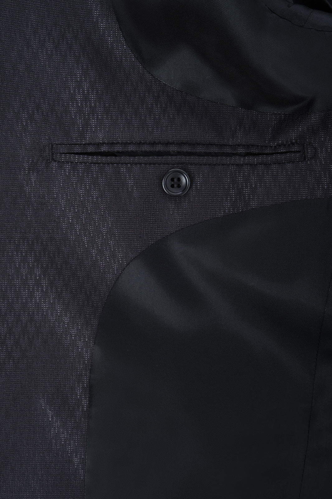 Arrow Lapel Suit - Black Patterned