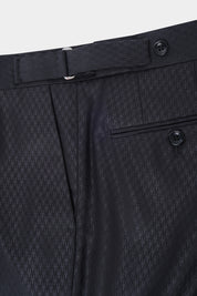 Arrow Lapel Suit - Black Patterned