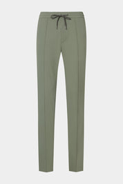Découvrez le mariage parfait entre confort et élégance avec notre pantalon jogpant kaki en 100% polyamide.