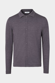 Vue sur fond blanc d'un pull polo chemise en 100% en gris anthracite.