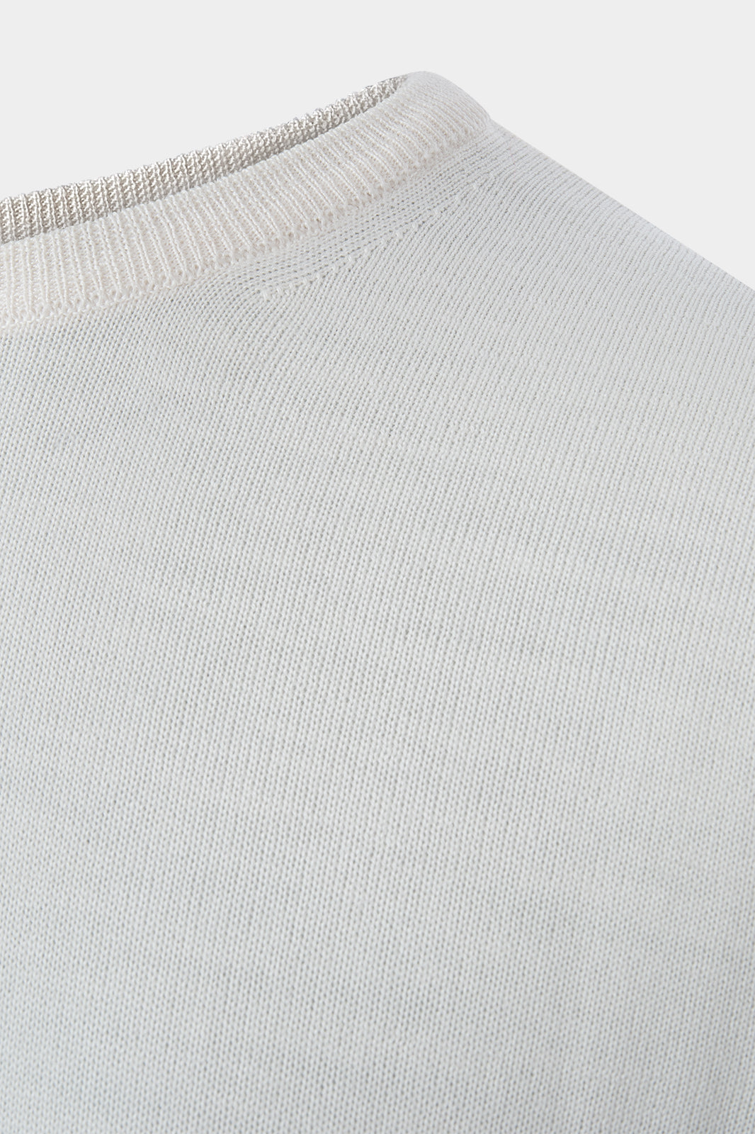 Round neck sweater - White