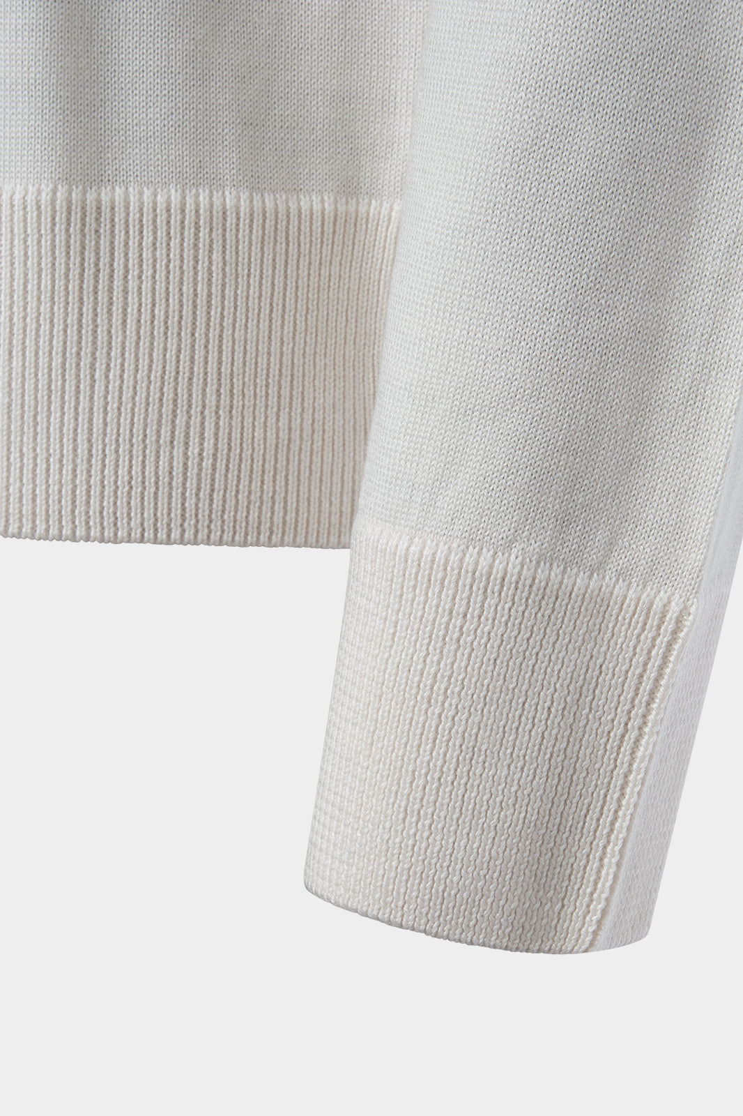 Round neck sweater - White