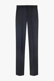 Pantalon traditionnel du costume gris anthracite.