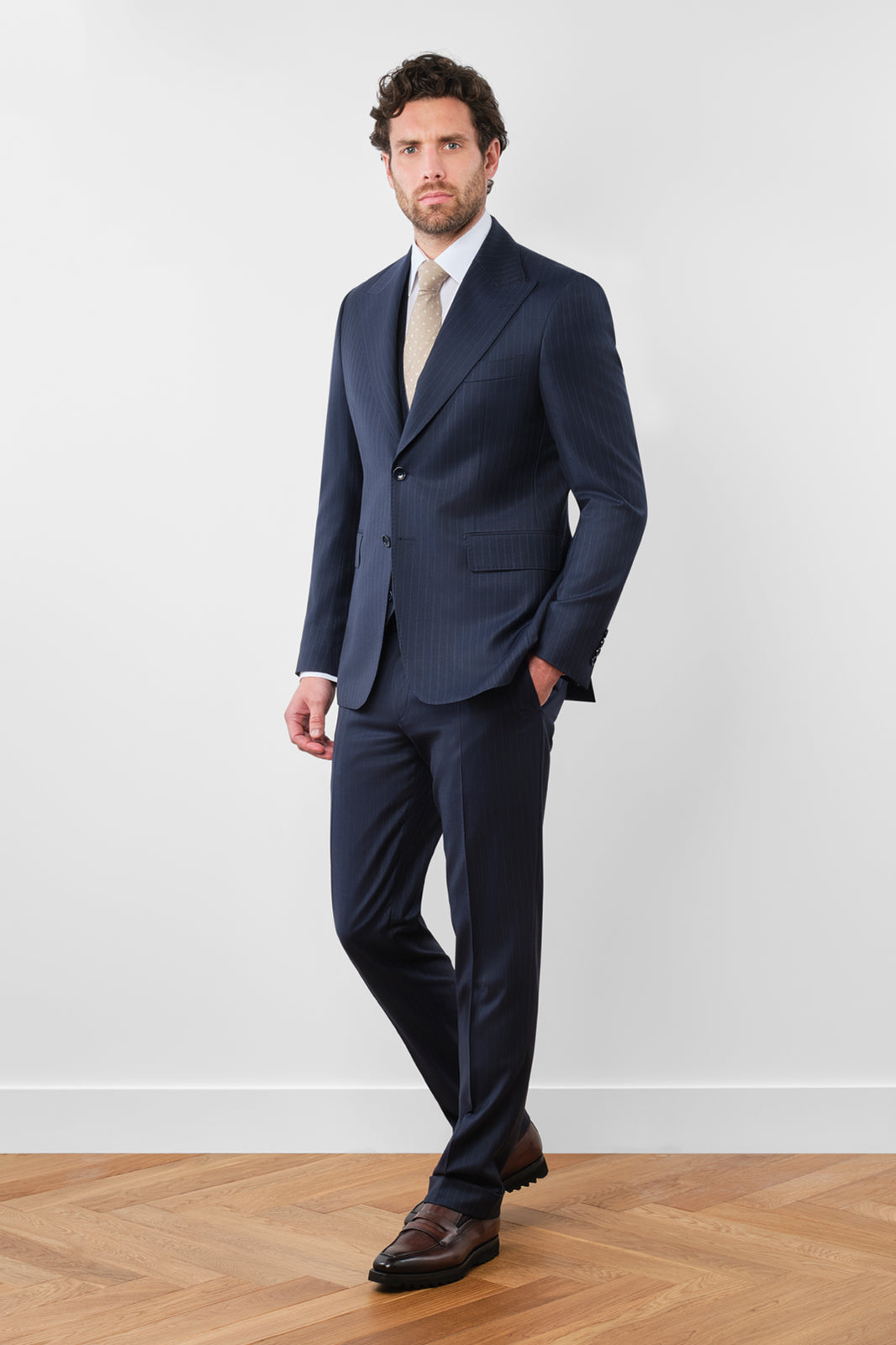 3 Piece Suit with Pinstripe Arrow Lapels - Navy