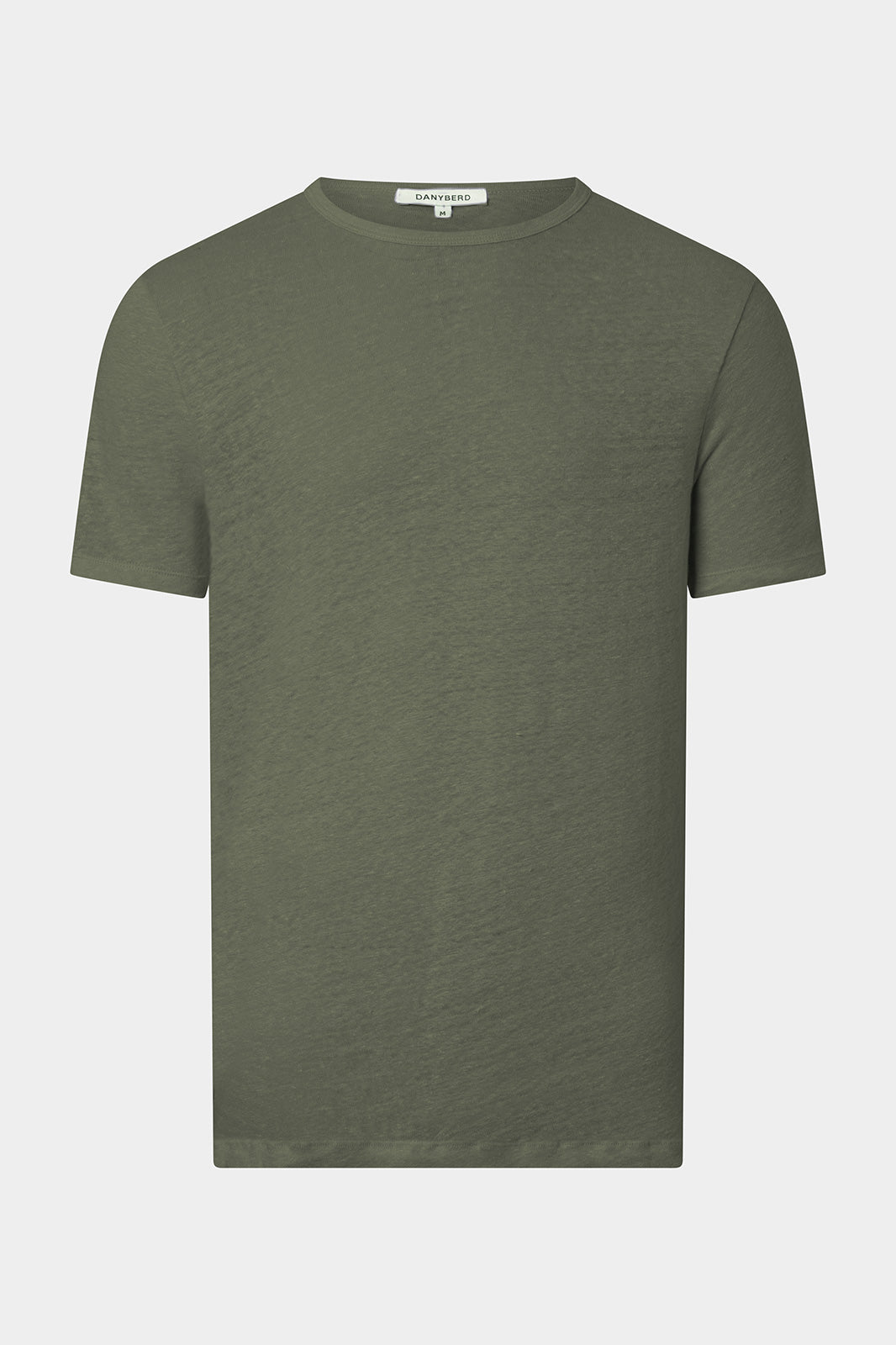 Découvrez notre incontournable t-shirt à col rond et courtes d'été, spécialement conçu pour allier confort et style au quotidien.
