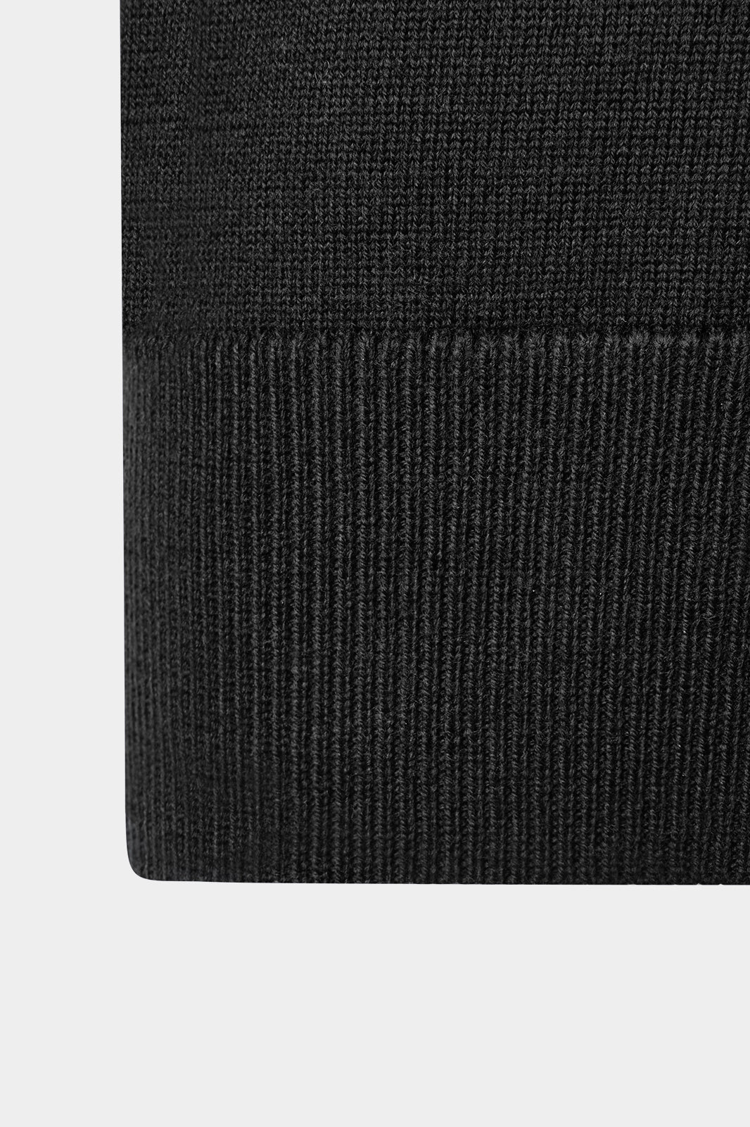Round neck sweater - Black