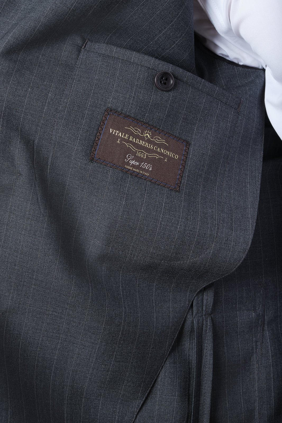 Double-breasted suit with patch pocket - Grey with fine stripe