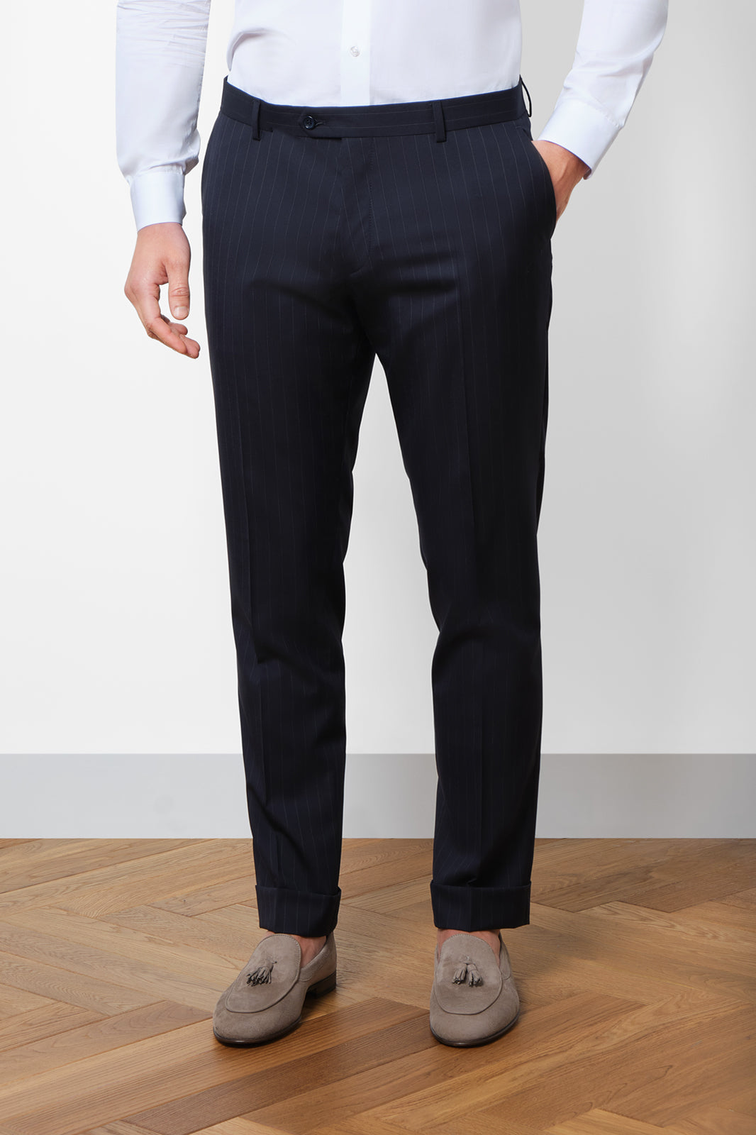 Double-breasted suit with patch pocket - Blue with fine stripe
