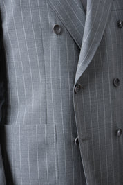 Double-breasted suit with patch pocket - Light gray striped