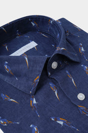Linen shirt with French collar - Navy with parrot pattern