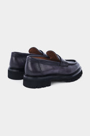 Leather loafers with thick, notched sole - Grey