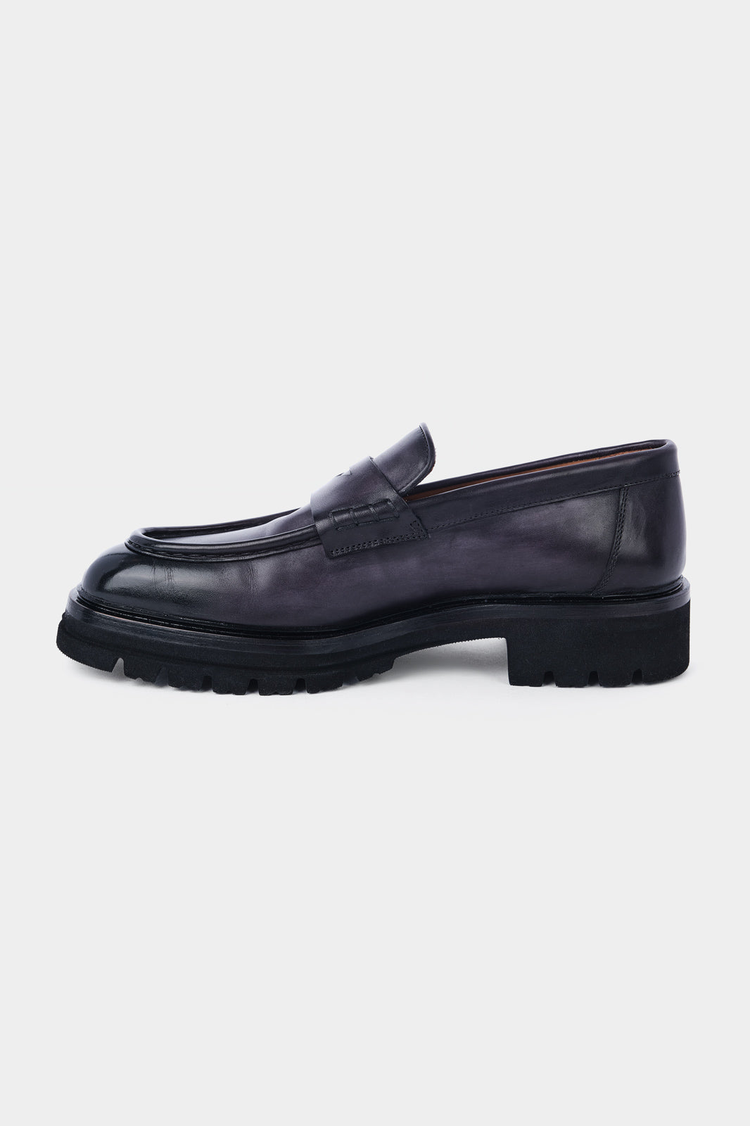 Leather loafers with thick, notched sole - Grey