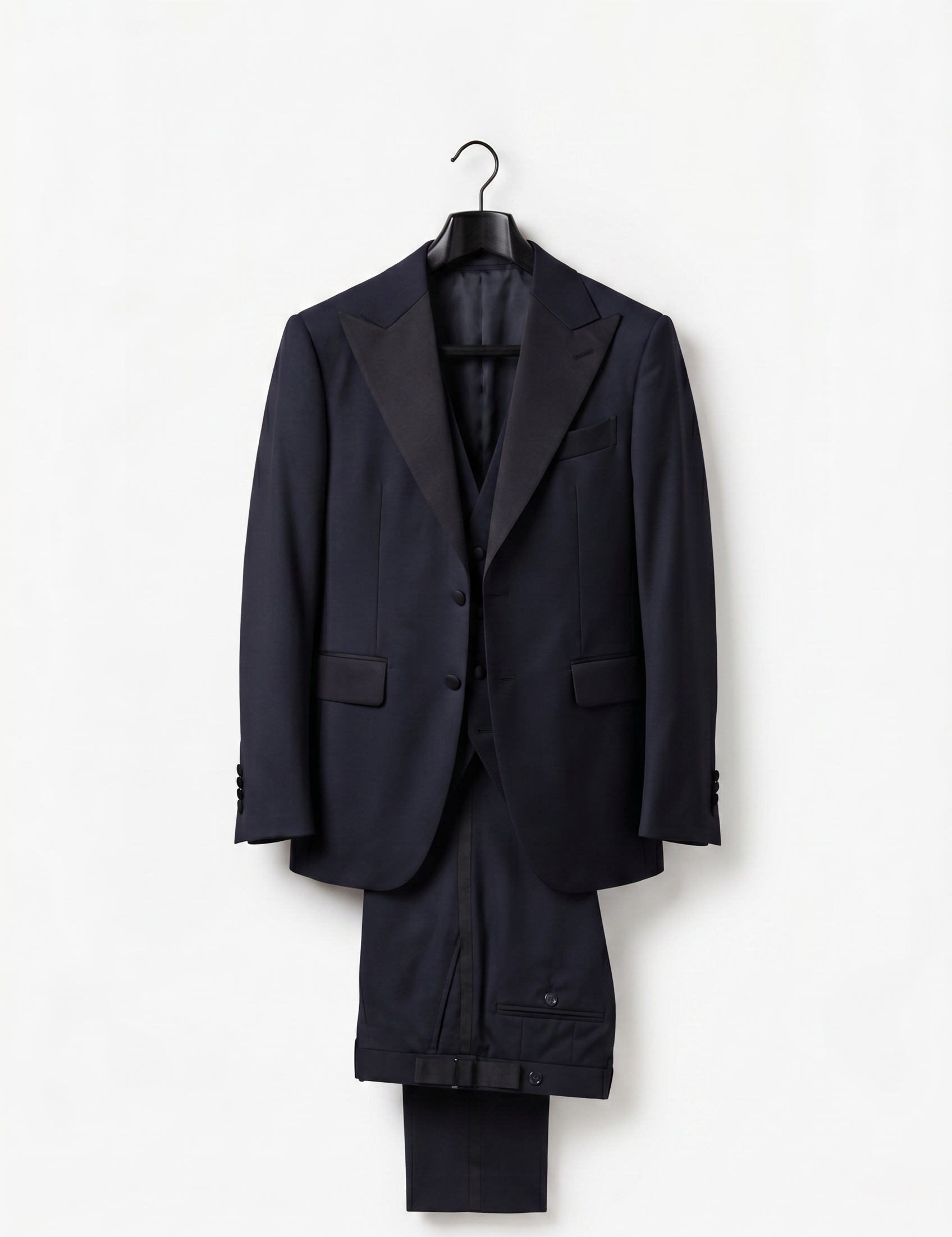 Smoking Homme 3 Pièces Noir Chic. L'Élégance Italienne au prix juste | DANYBERD