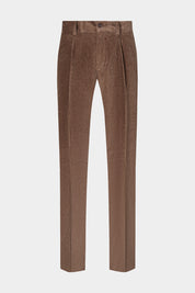 Vue sur fond blanc d'un pantalon large velours côtelé large marron. En 98% Coton et 2% élasthanne, sur un tissu de chez Pontoglio.
