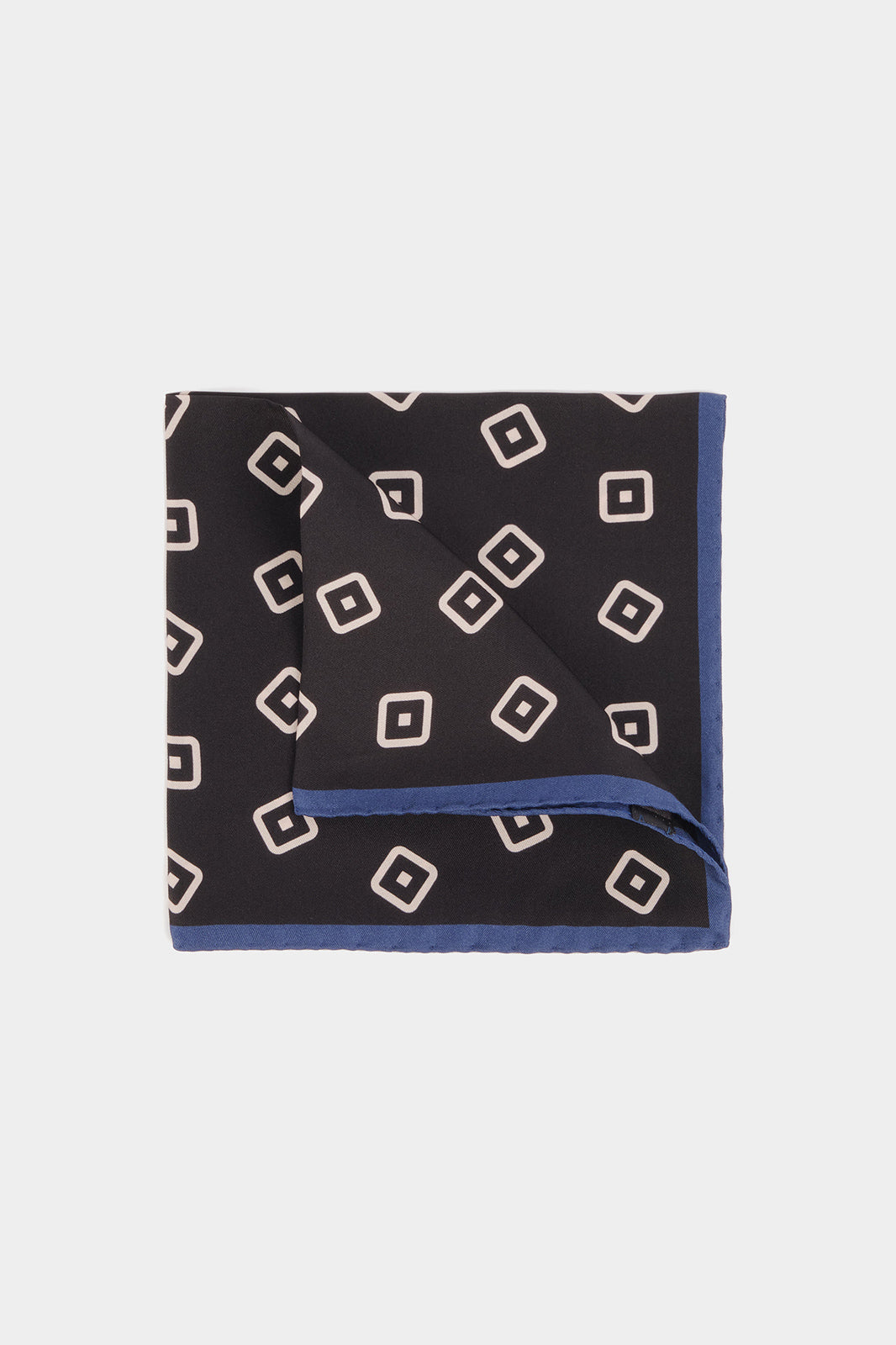 Pochette fond noir à motif carrés beiges