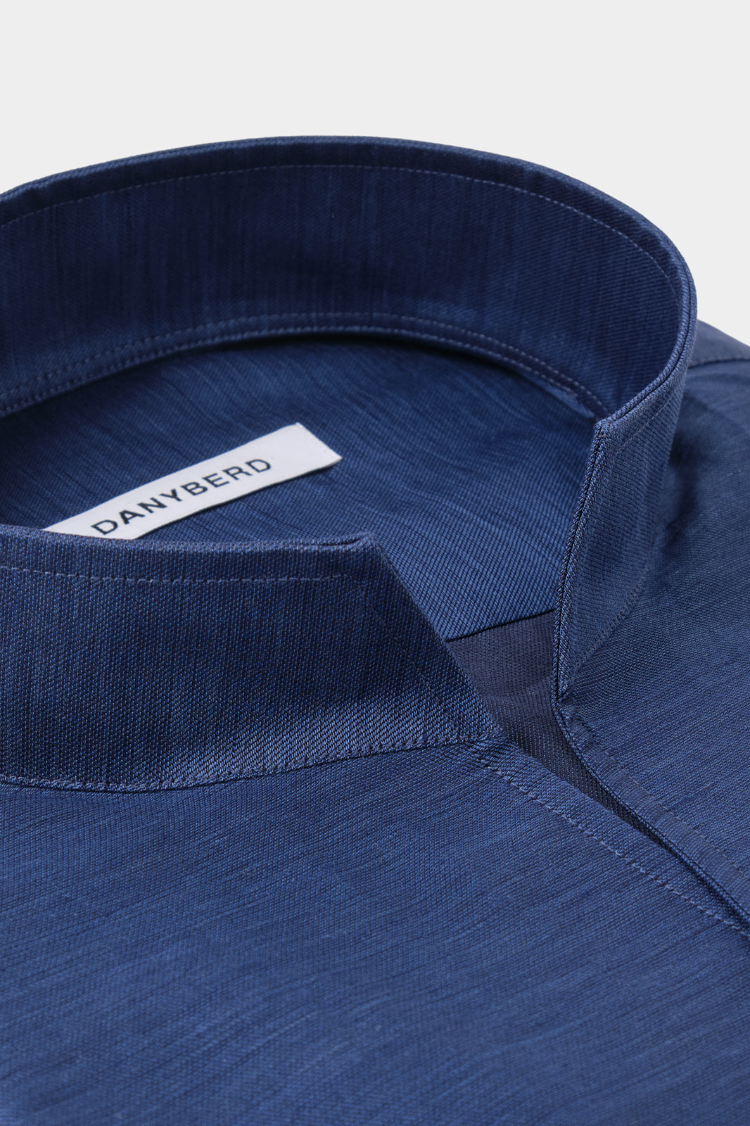 Cotton and Linen Capri Collar Shirt - White