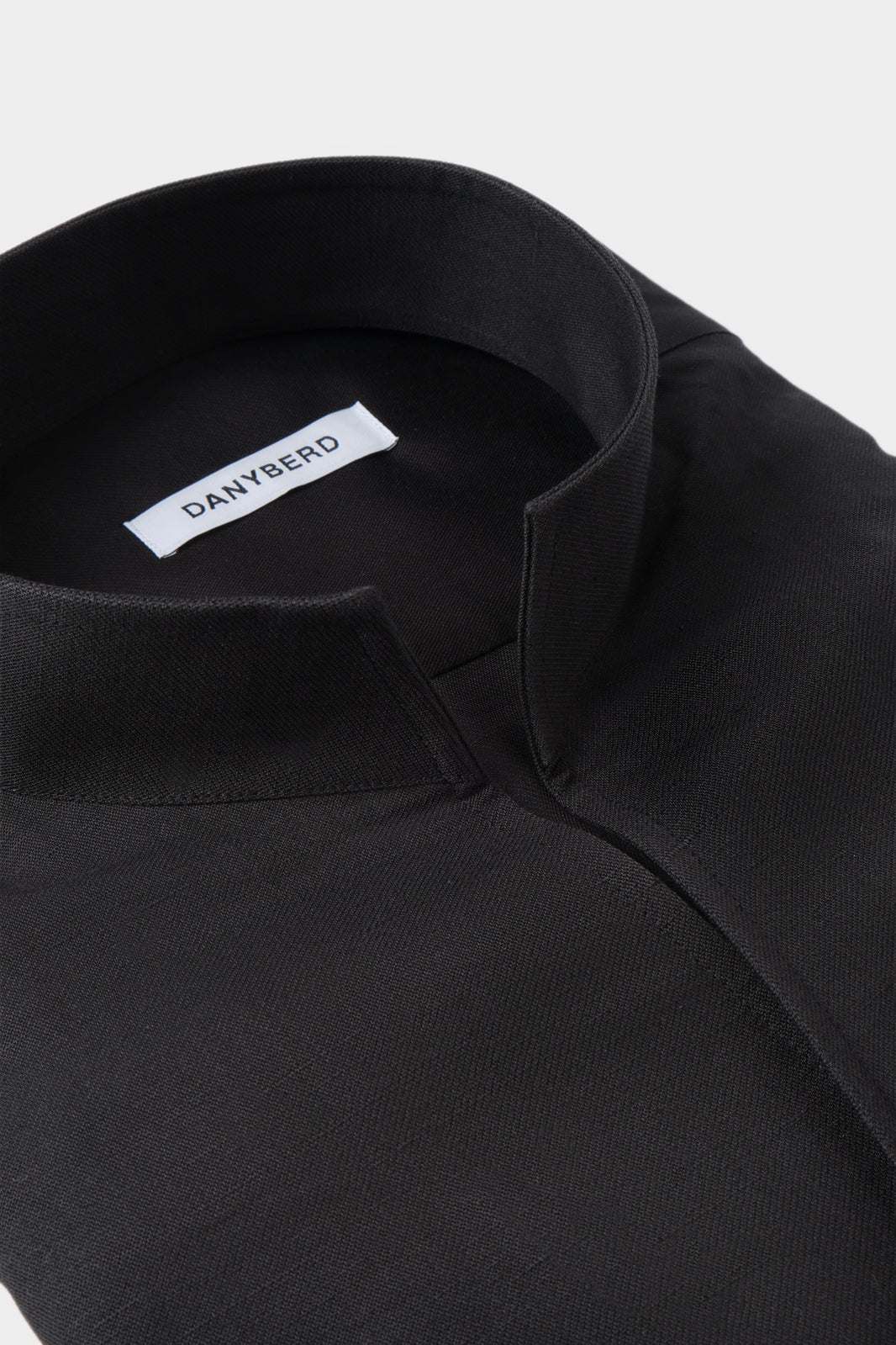 Chemise col indien en lin et soie couleur noir