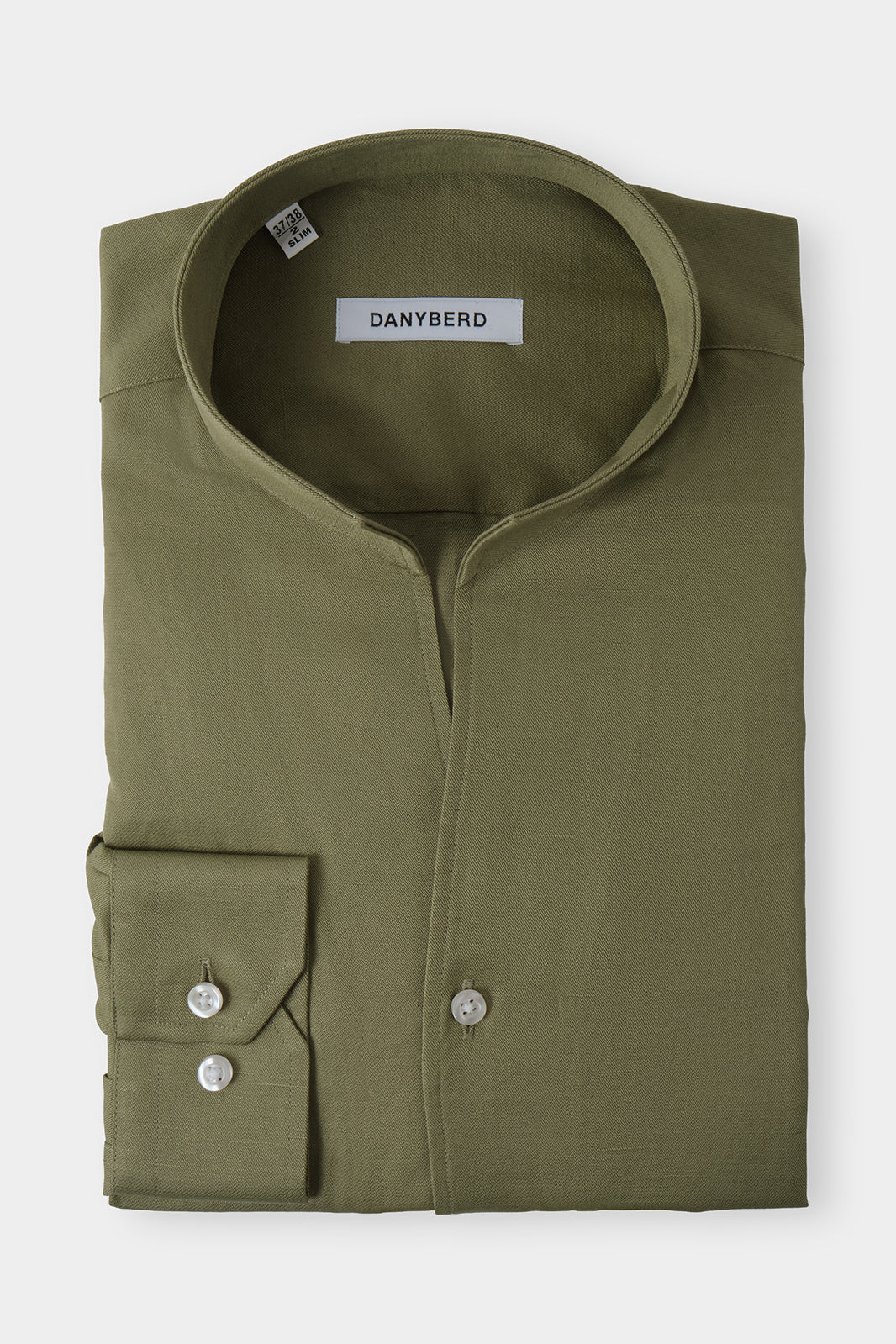 Chemise cintréeen  col indien en lin et soie couleur kaki