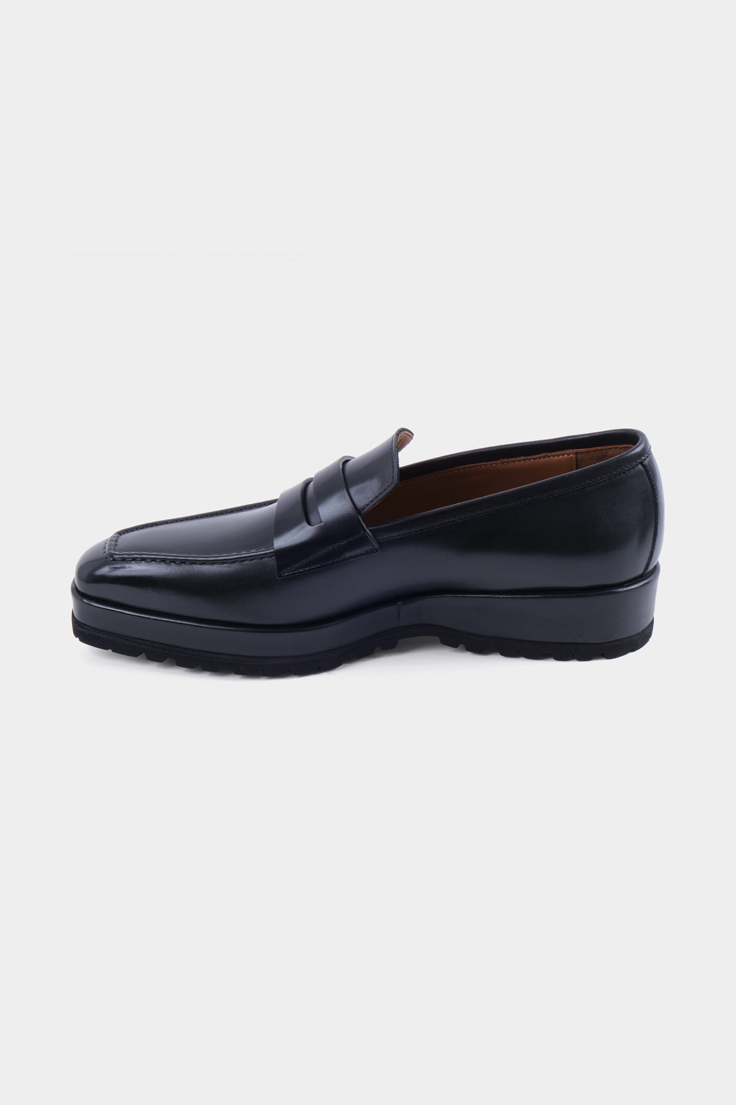 Mocassins en cuir patiné avec semelle compensée et crantée