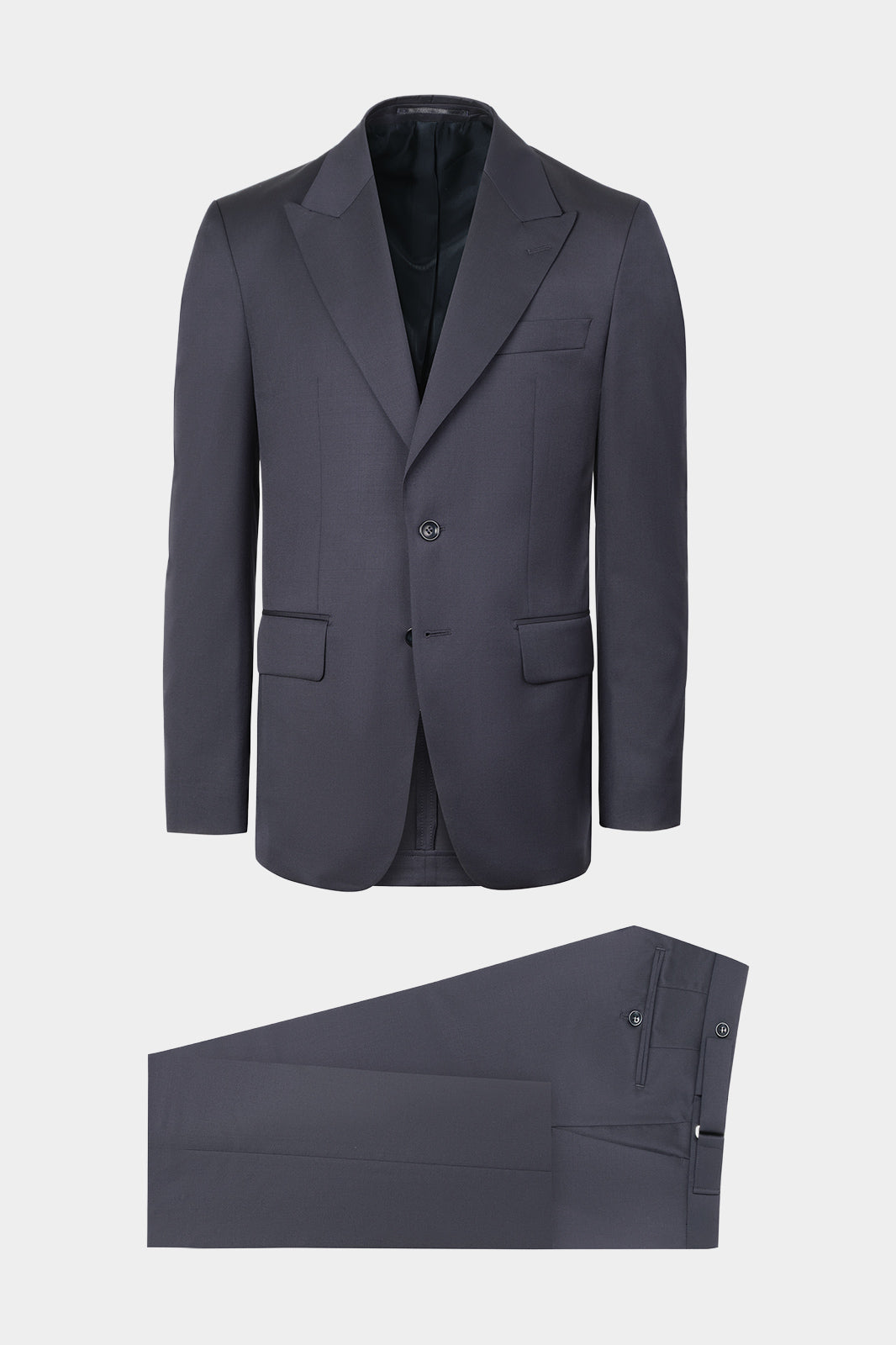 Vue sur fond blanc d'un costume revers flèche et pantalon patte de serrage en marine sur une 100% laine d'Italie de chez Vitale Barberis Canonico. 