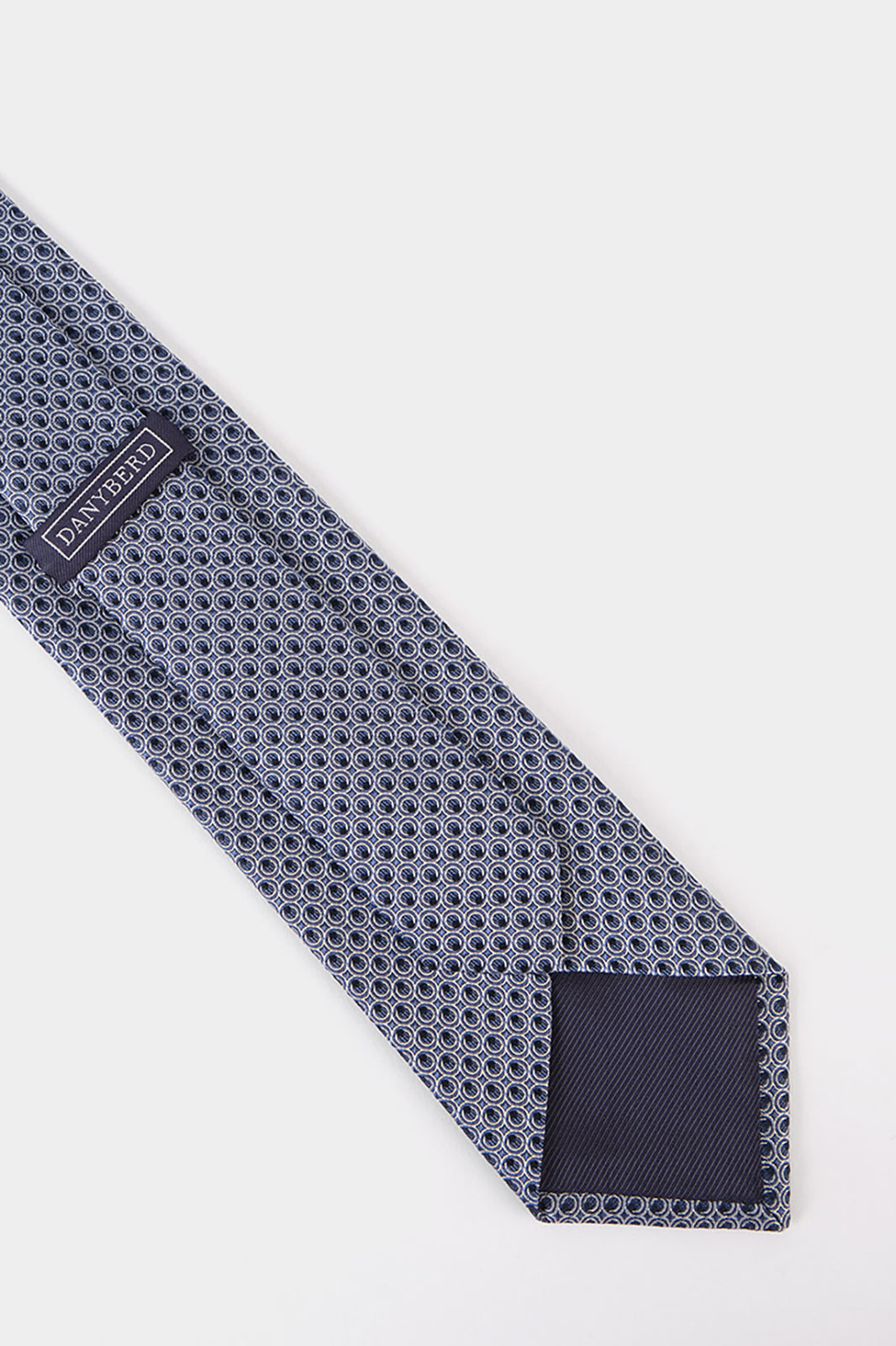 100% silk tie -