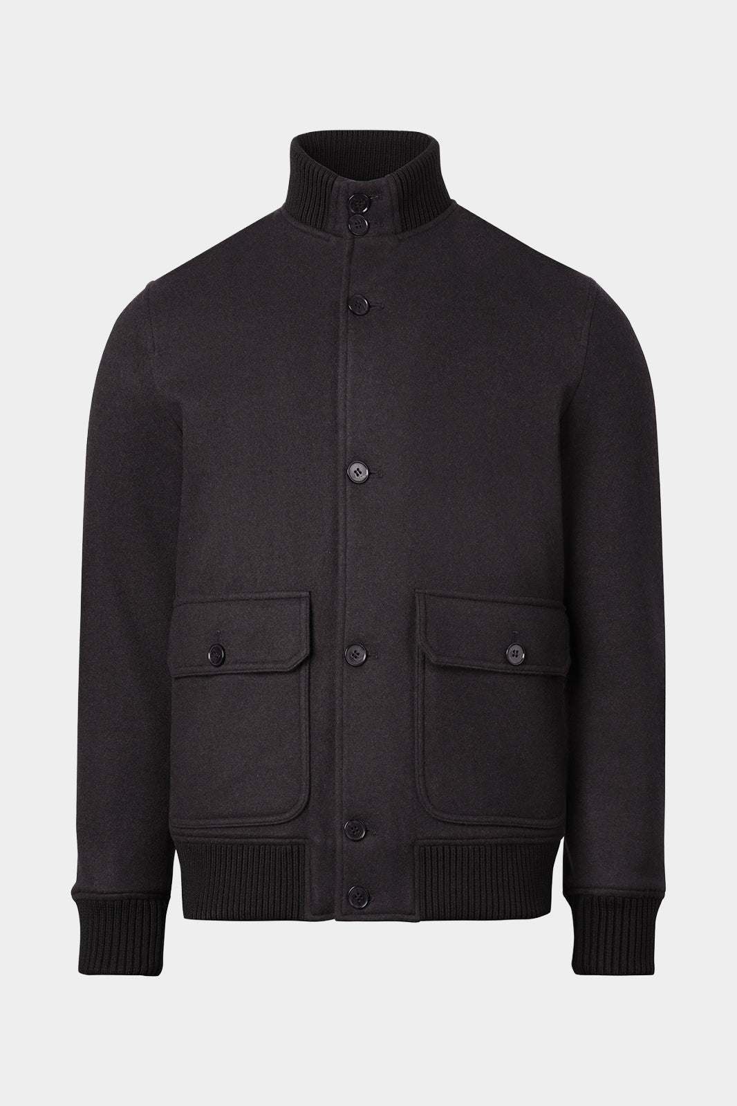 Vue sur fond blanc d'un blouson en flanelle composé de laine et cachemire noir