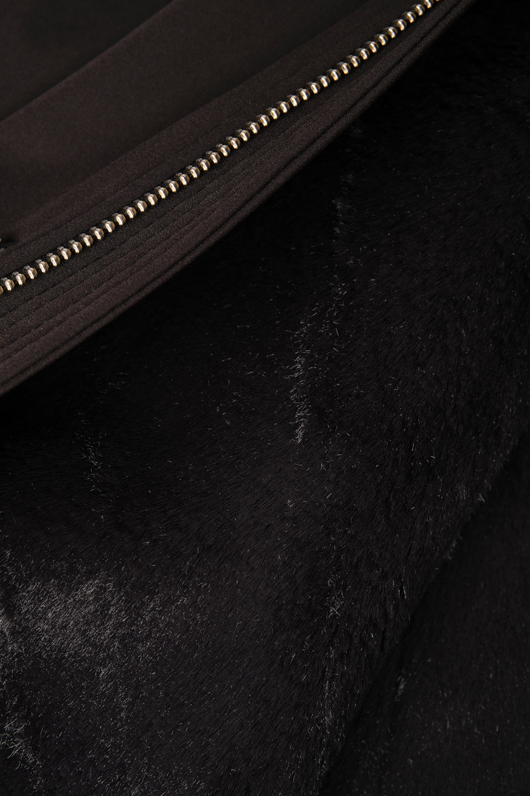 Parka with removable hood - Black