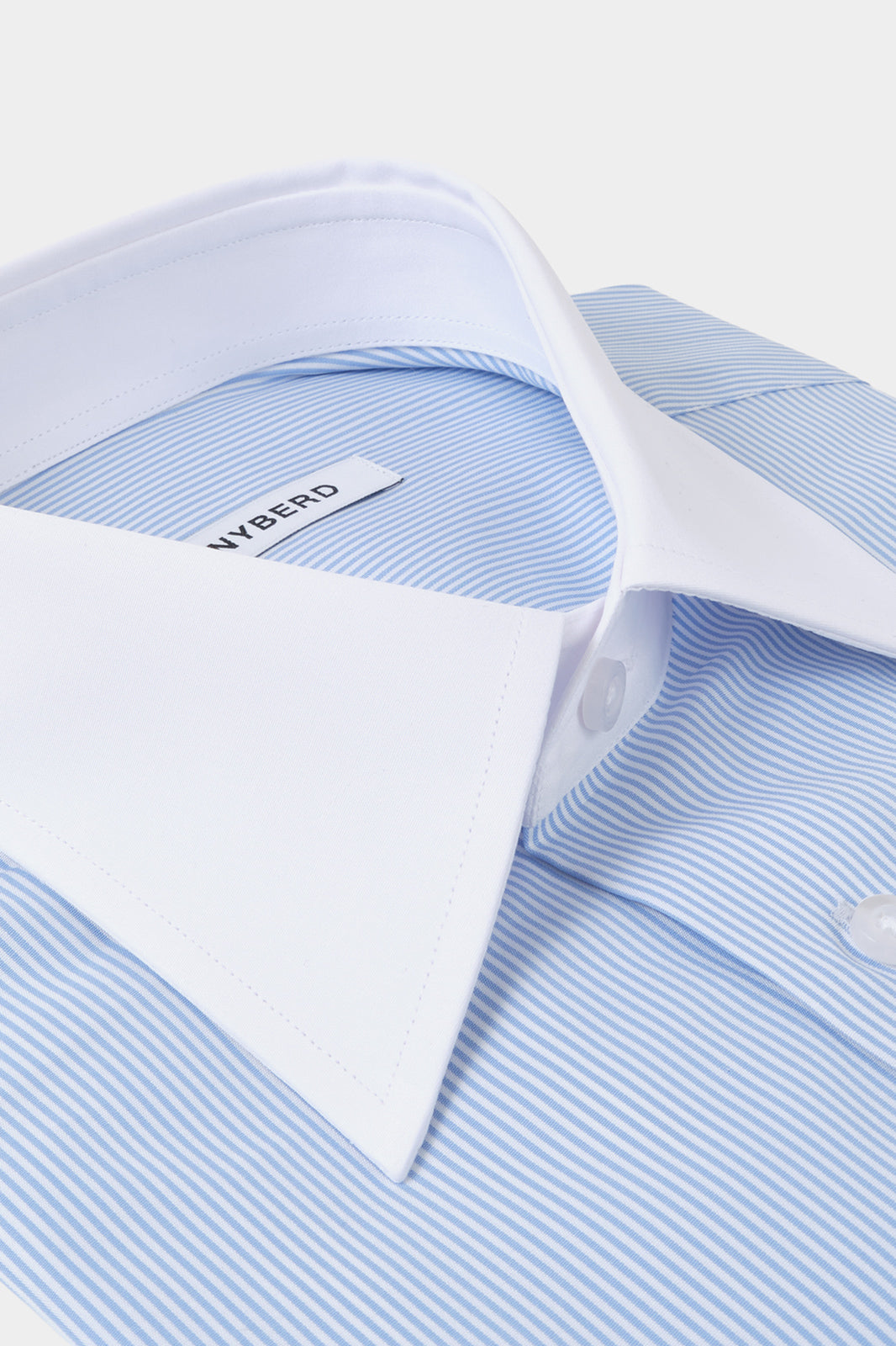 Chemise grand col en pointe - Blanche à rayures bleu ciel
