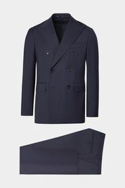 Vue sur fond blanc d'un costume croisé à rayures fondues couleur Noir . En 98.5% Laine vierge et 1.5% élasthanne sur tissu italien de chez Comero.