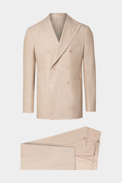Vue sur fond blanc costume croisé poche plaquée et pantalon patte de serrage en beige en 100% laine de chez Reda.