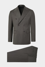 Vue sur fond blanc d'un costume croisé en laine en vert foncé avec une trame chevron sur un tissu italien de Reda.