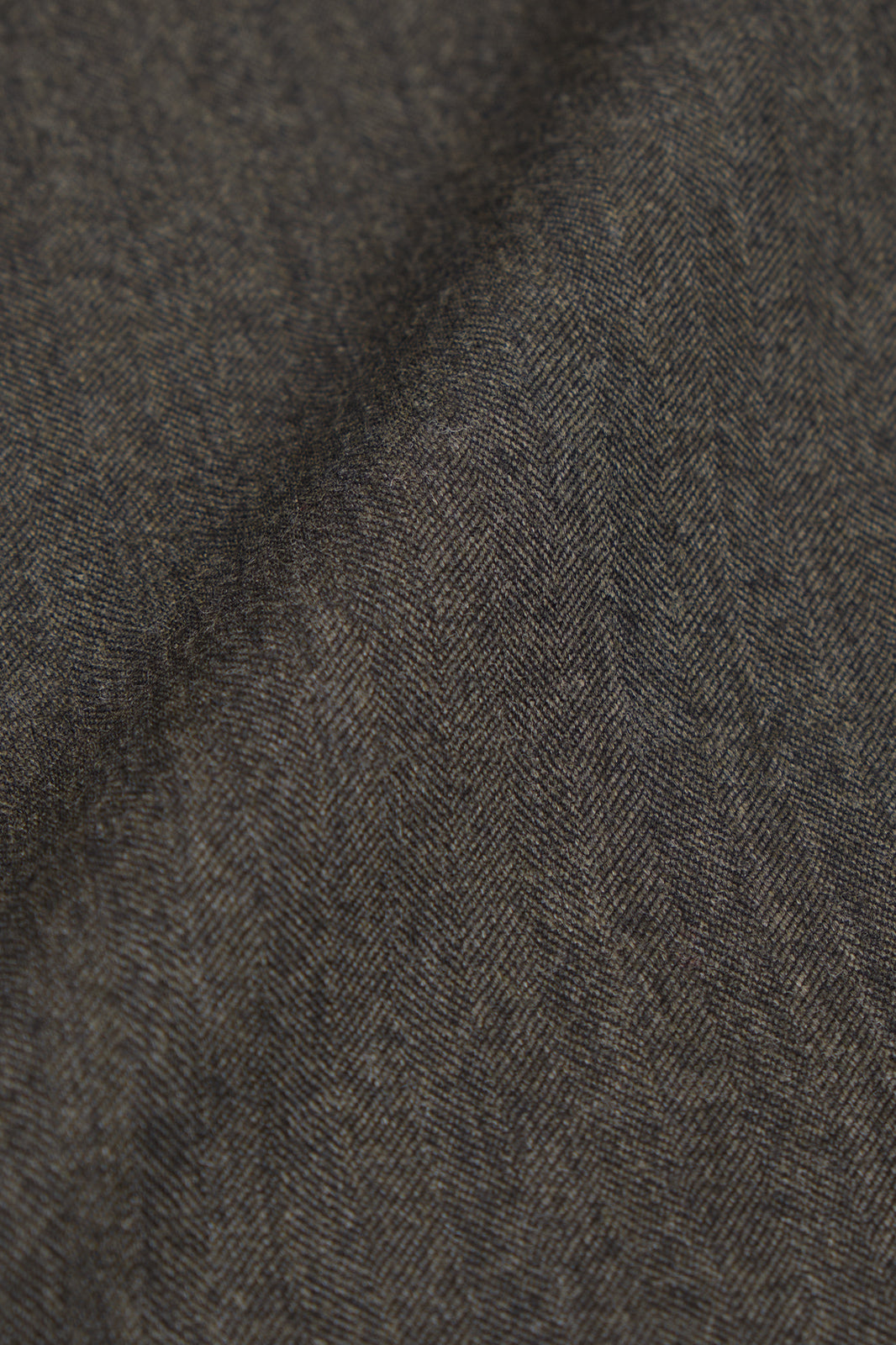 Double-breasted suit and trousers with adjustable tabs and a herringbone weave - Dark green