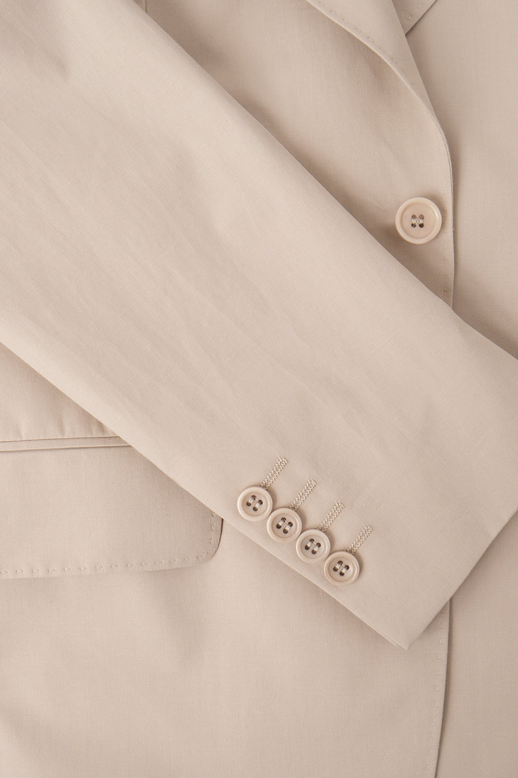 Arrow lapel suit and drawstring trousers - Beige