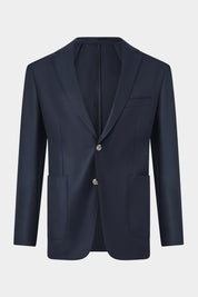 Découvrez notre blazer sur un tissu italien natté en 100% laine de chez Vitale Barberis Canonico. Vous apprécierez sa coupe cintrée, son montage napolitain ( non-doublée et non-épaulée ) avec les poches plaquées sur le devant. Ce discret motif vous permettra d'associer tous les styles de couleur de chemise ou de rayures et tous les styles de pantalons aussi bien les laines que les jeans.&nbsp;