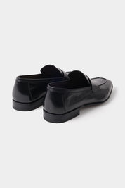 Kangaroo leather loafers - Black - out of stock, seen with Mickael - info and look to be checked by Dorit - missing price and Swiss price