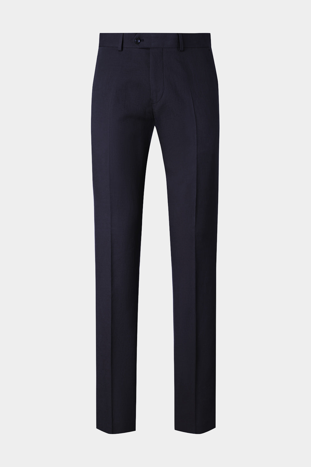 Vue sur fond blanc d'un pantalon coton et lin couleur marine sur un tissu en 70% coton et 30% lin.