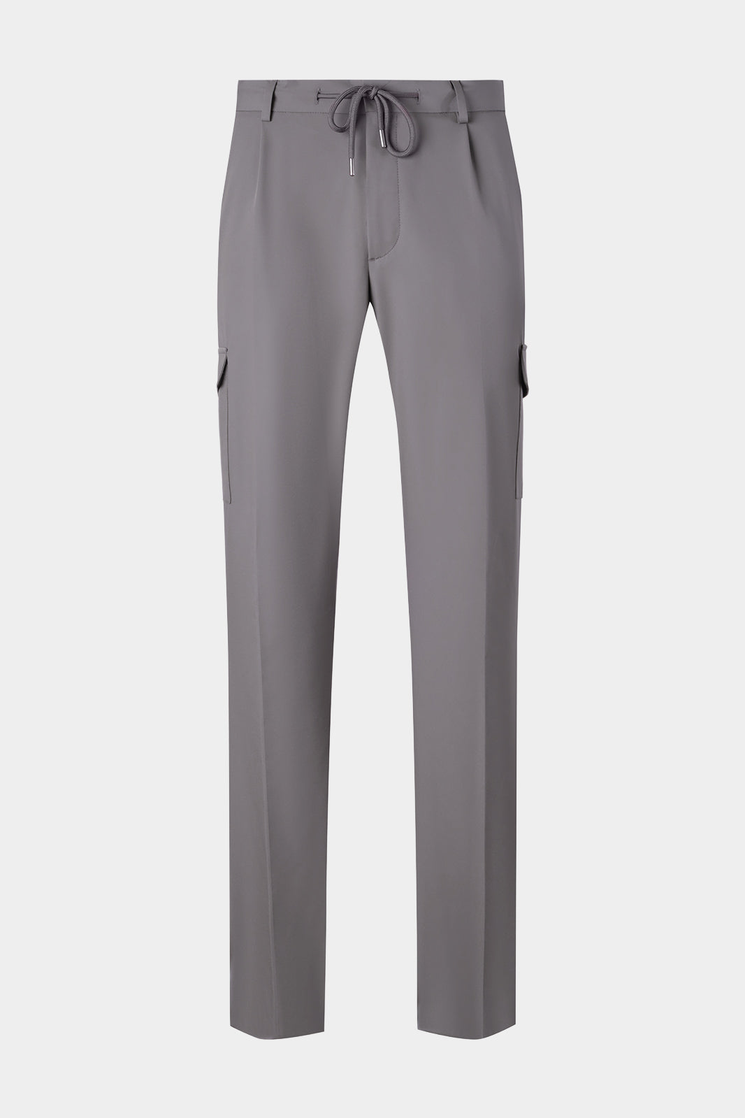 Vue sur fond blanc d'un jogpant cargo en tissu technique en gris