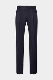 Vue sur fond blanc d'un pantalon double pinces en flanelle marine