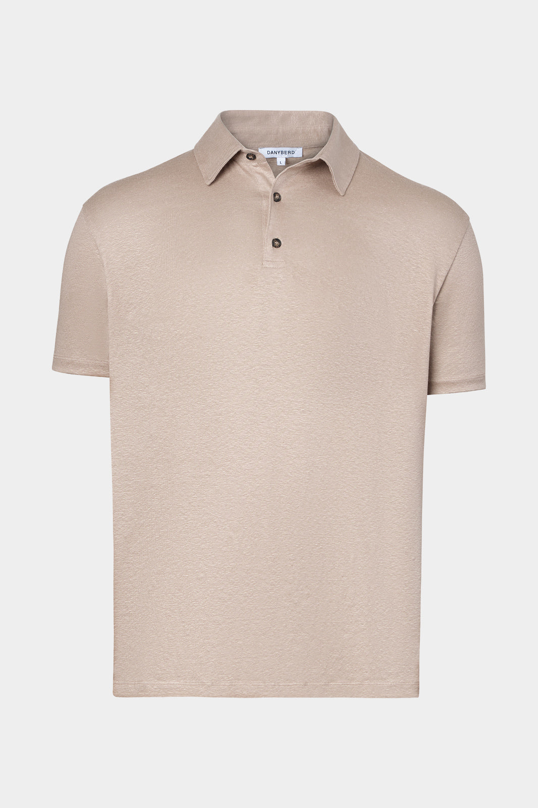Vue sur fond blanc d'un Polo LPM en 100% lin couleur Noisette.