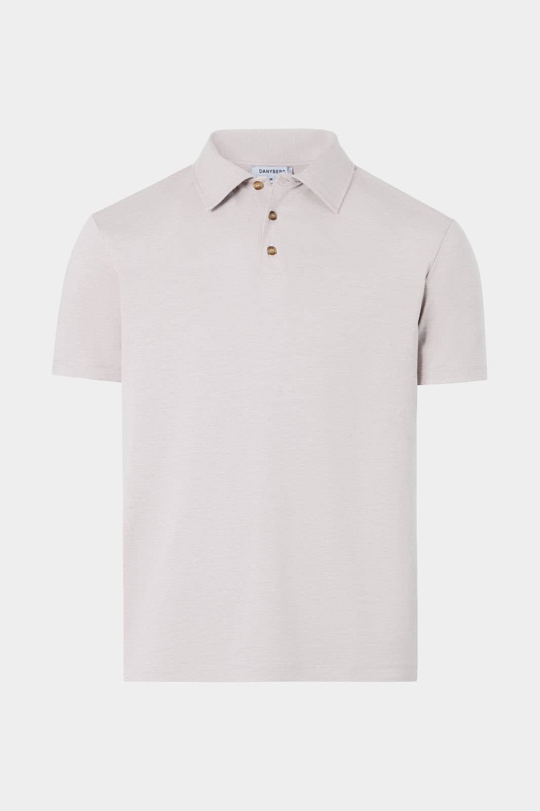 Vue sur fond blanc d'un Polo en coton jersey de couleur Beige sur un tissu italien en 61% coton 28% polyamides 11% élasthanne.