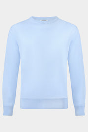 Découvrer le pull col rond en 100% laine mérinos qui vous suivra toutes les saisons. Il se porte aussi bien sur une chemise que sur un tee-shrt ou à même la peau. Les finitions en bord-côte aux poignets et à la taille, qui non seulement ajoutent une touche de style, mais assurent également un bon maintien et un ajustement confortable.

Ce pull peut être facilement associé à différents types de vêtements, comme des jeans, des chinos ou même des pantalons habillés, ce qui en fait un incontournable de la garde