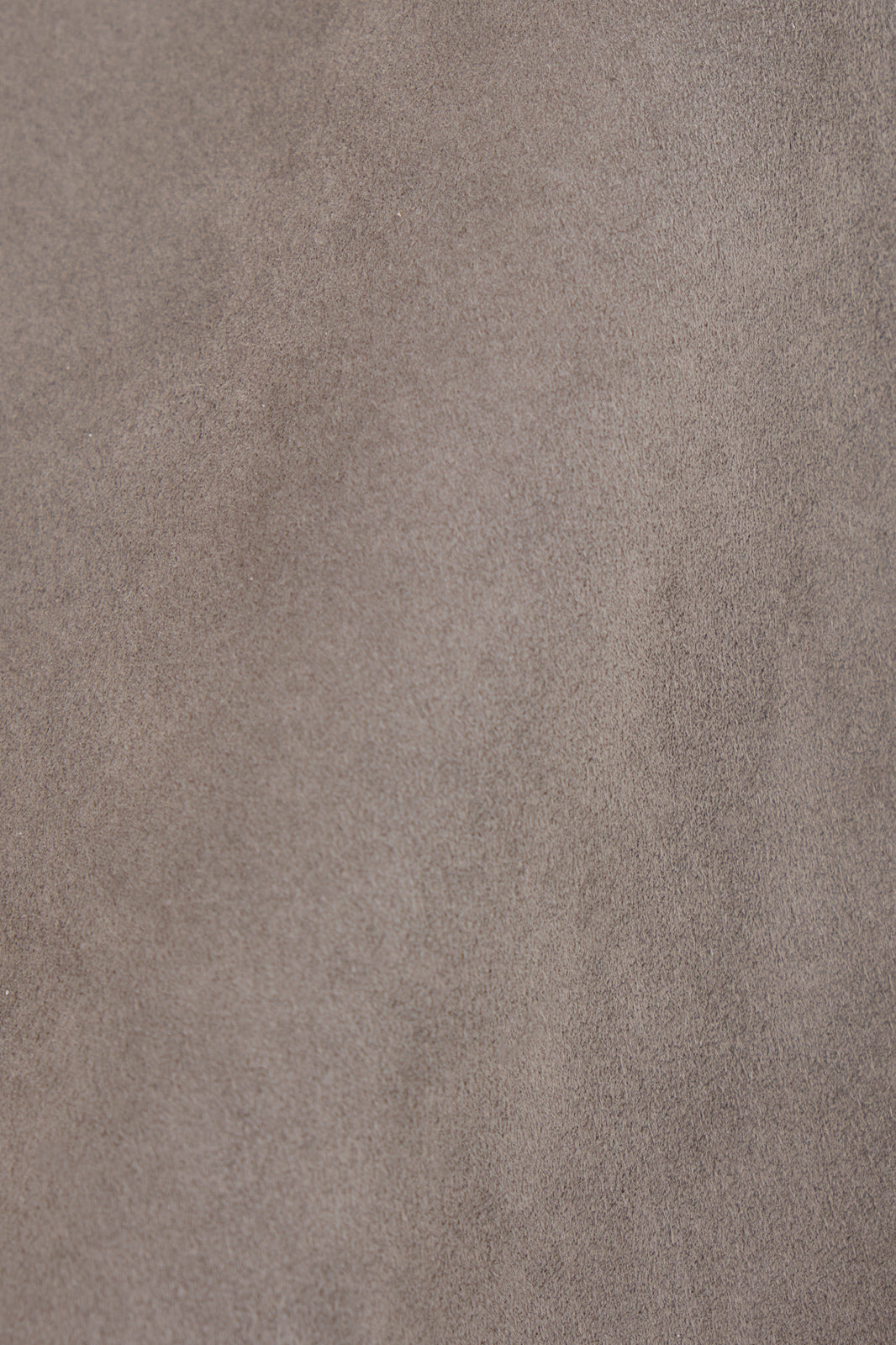 Vue sur matière du blouson en peau couleur anthracite