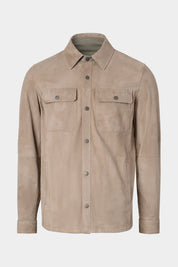Vue sur fond blanc d'une surchemise couleur taupe en 100% cuir.