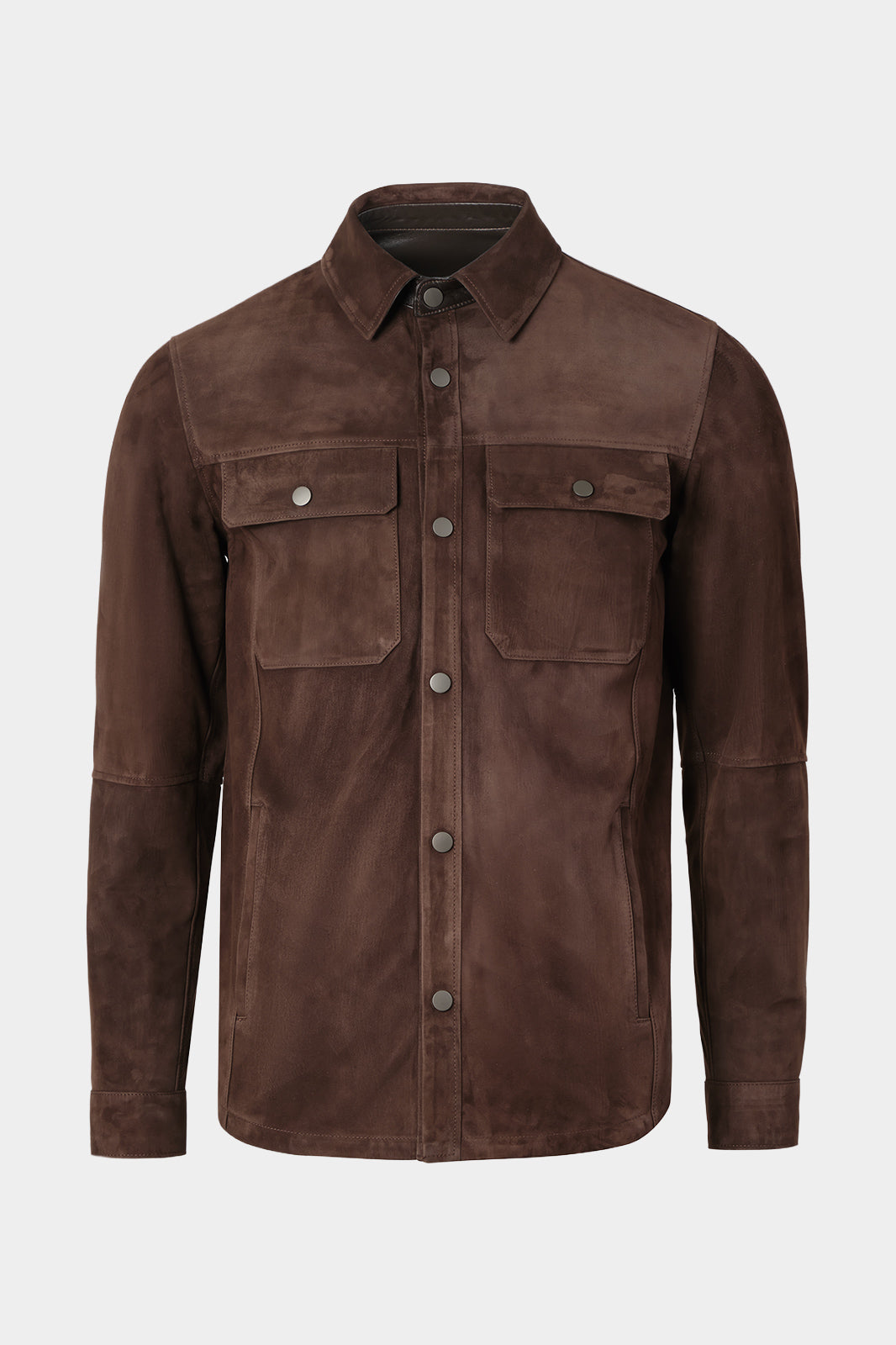 Vue sur fond blanc d'une surchemise marron en 100% cuir.