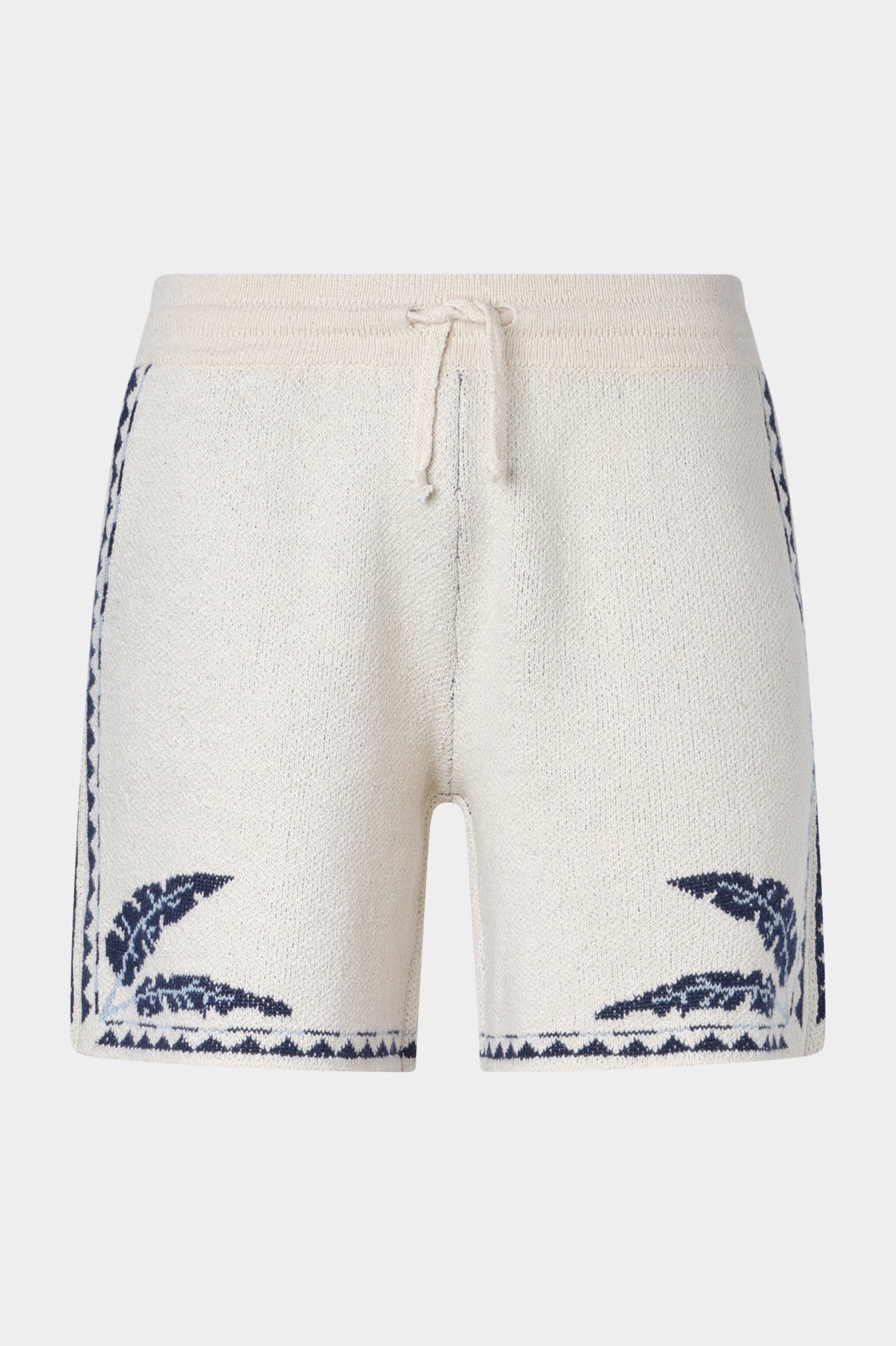 Venez découvrir ce short qui ne vous quittera plus cet été. Ce short est disponible en 2 colories et est en coton stretch, fabriquée en Italie, un pays réputé pour son savoir-faire en matière de mode et de textiles.